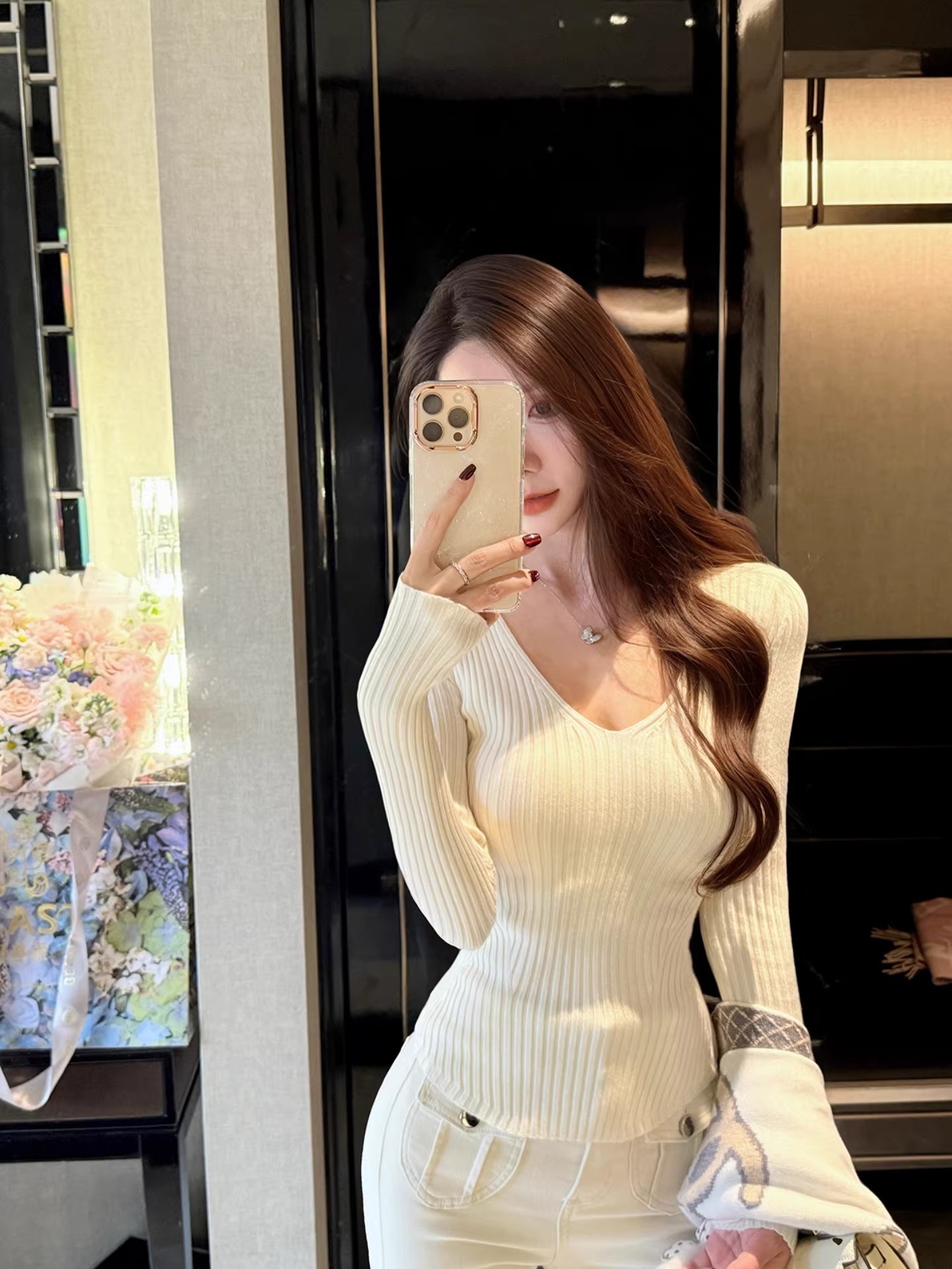 Purple V-Neck Long Sleeve Knit Top for Women Fall Slim Fit Base Layer - Image 2