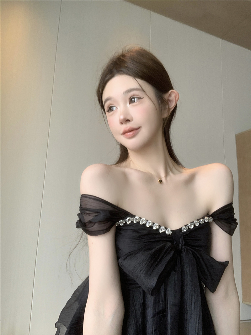 French Sweet Style Slim Fit Cami Top with Rhinestone Bow Mesh - Image 4